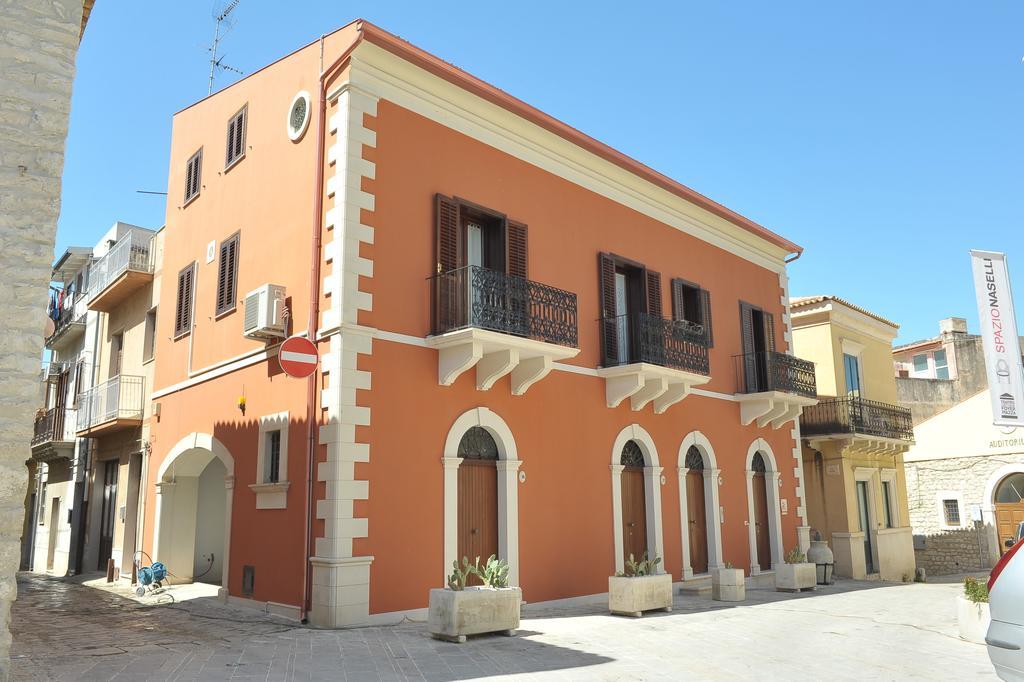 B&B Al Teatro Comiso Oda fotoğraf
