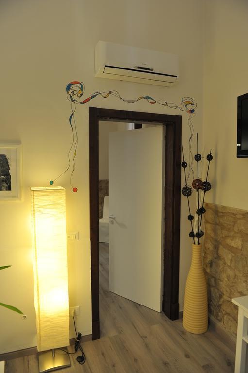 B&B Al Teatro Comiso Dış mekan fotoğraf